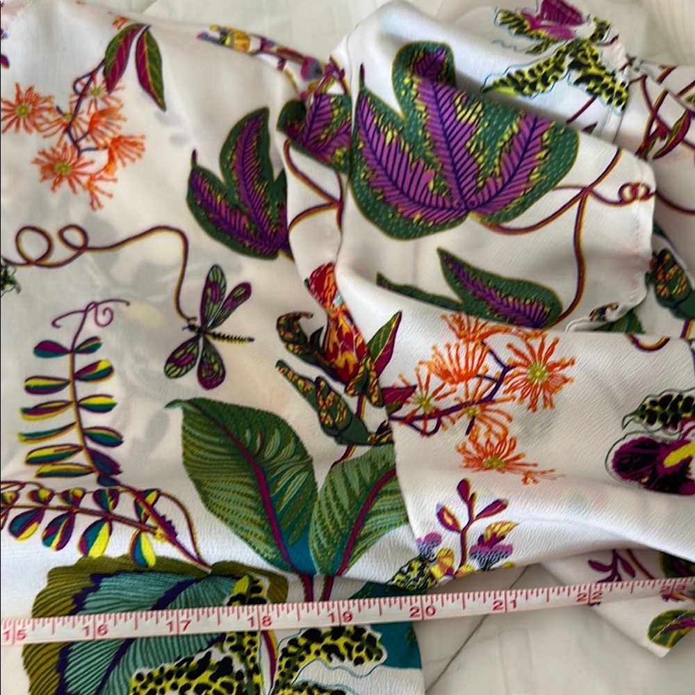 H&M Multi-Colored Flutter Sleeve Blouse with Dragonflies Leaves Flowers  Size 4 - Picture 4 of 8